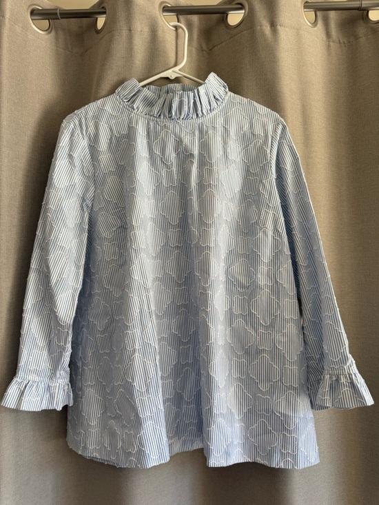 Draper James Tops - Draper James “Ingrid” Light Blue Striped Ruffle Neck Blouse size XL